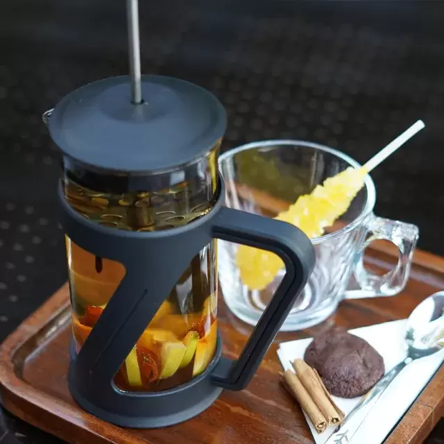 تصویر دمنوش سیب دارچین